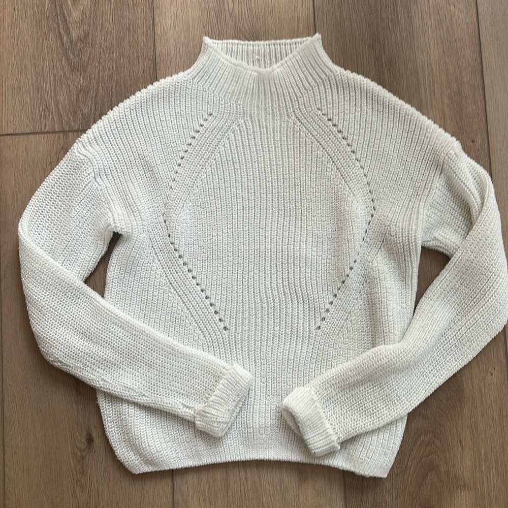 White crew neck sweater Size small